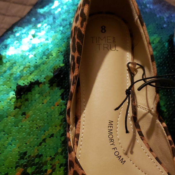 Leopard flats - Picture 2 of 6